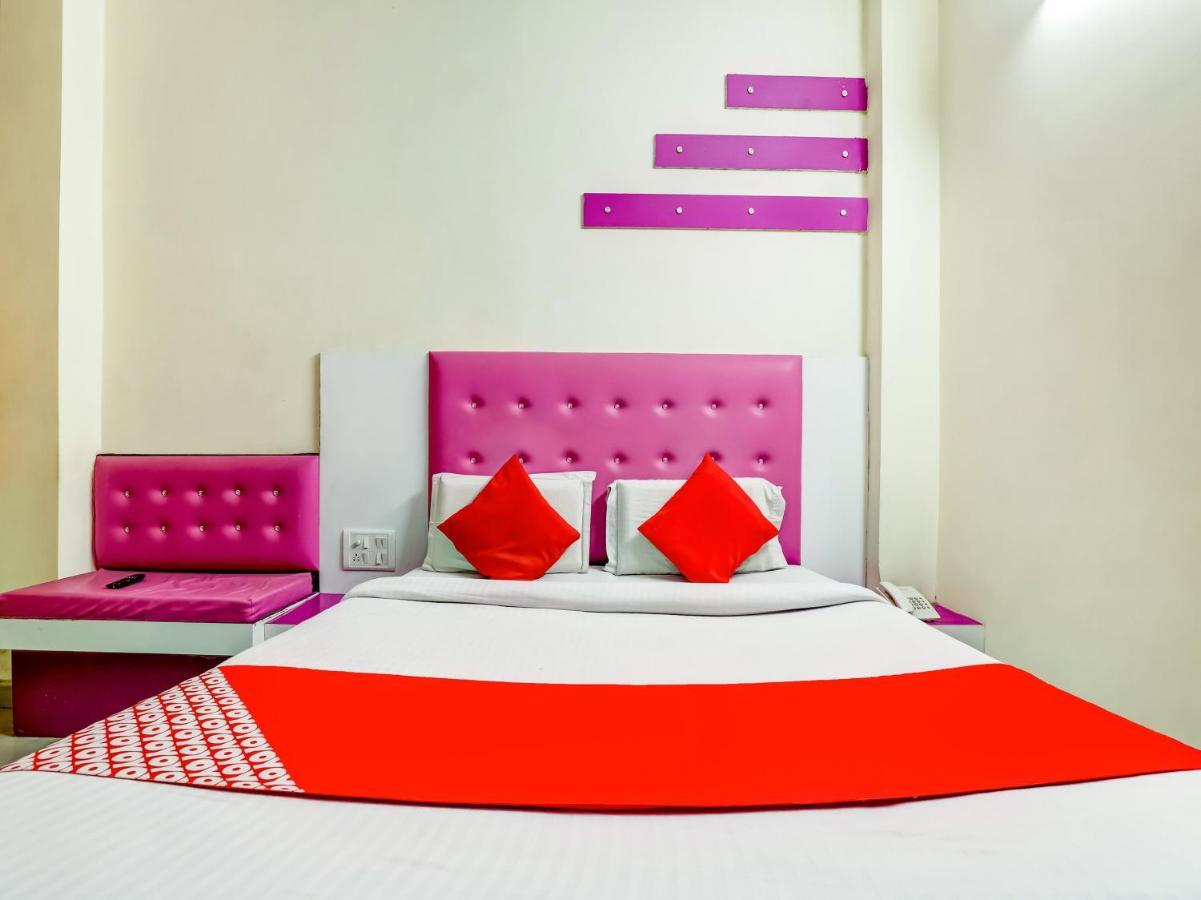 Oyo 75948 Hotel Tushar Continental New Delhi Luaran gambar