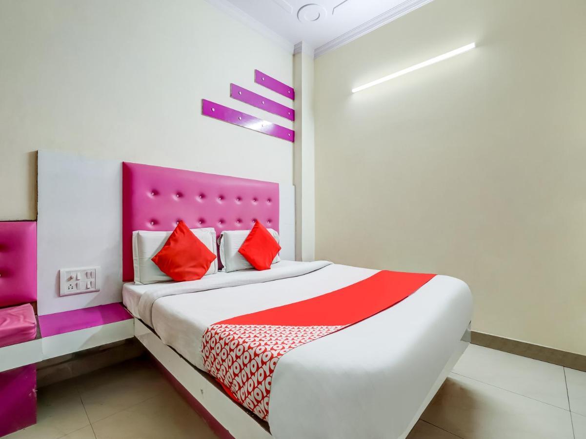 Oyo 75948 Hotel Tushar Continental New Delhi Luaran gambar