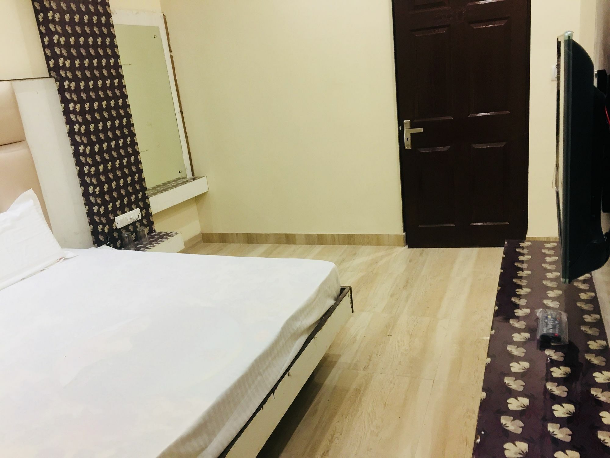 Oyo 75948 Hotel Tushar Continental New Delhi Luaran gambar